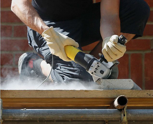ДЕВОЛТ DWE492 шлифмашина угловая 230мм 2200Вт  - 2 — в интернет-магазине «Ремонт 3000»